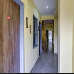 https://yeti-inn-hotel.top-gurgaonhotels.com