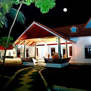 https://cotelac-heritage-lake-resort.hotels-alappuzha.com