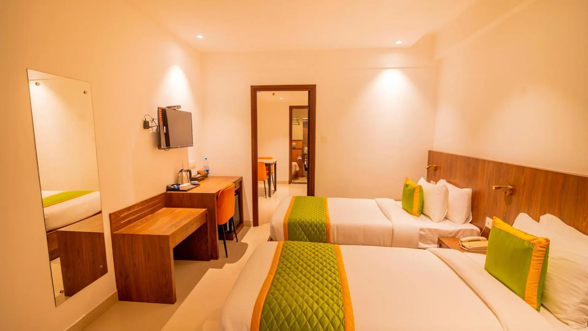 Hotel Seven Lights Kochi 4*,  Índia