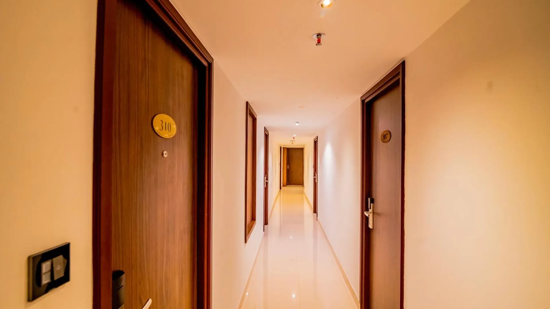 Hotel Seven Lights Kochi